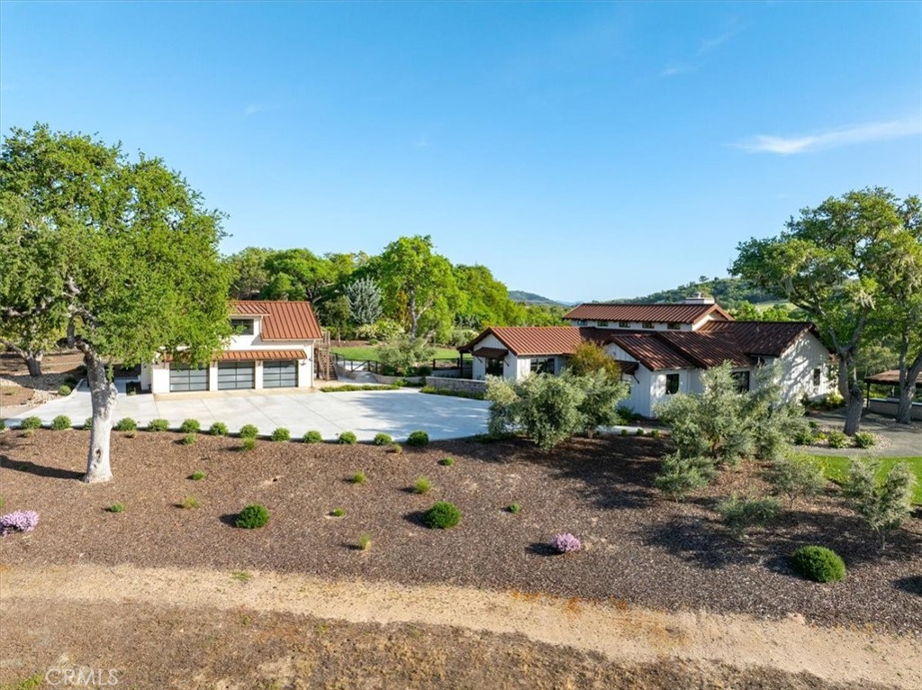 2925 Warm Springs Lane