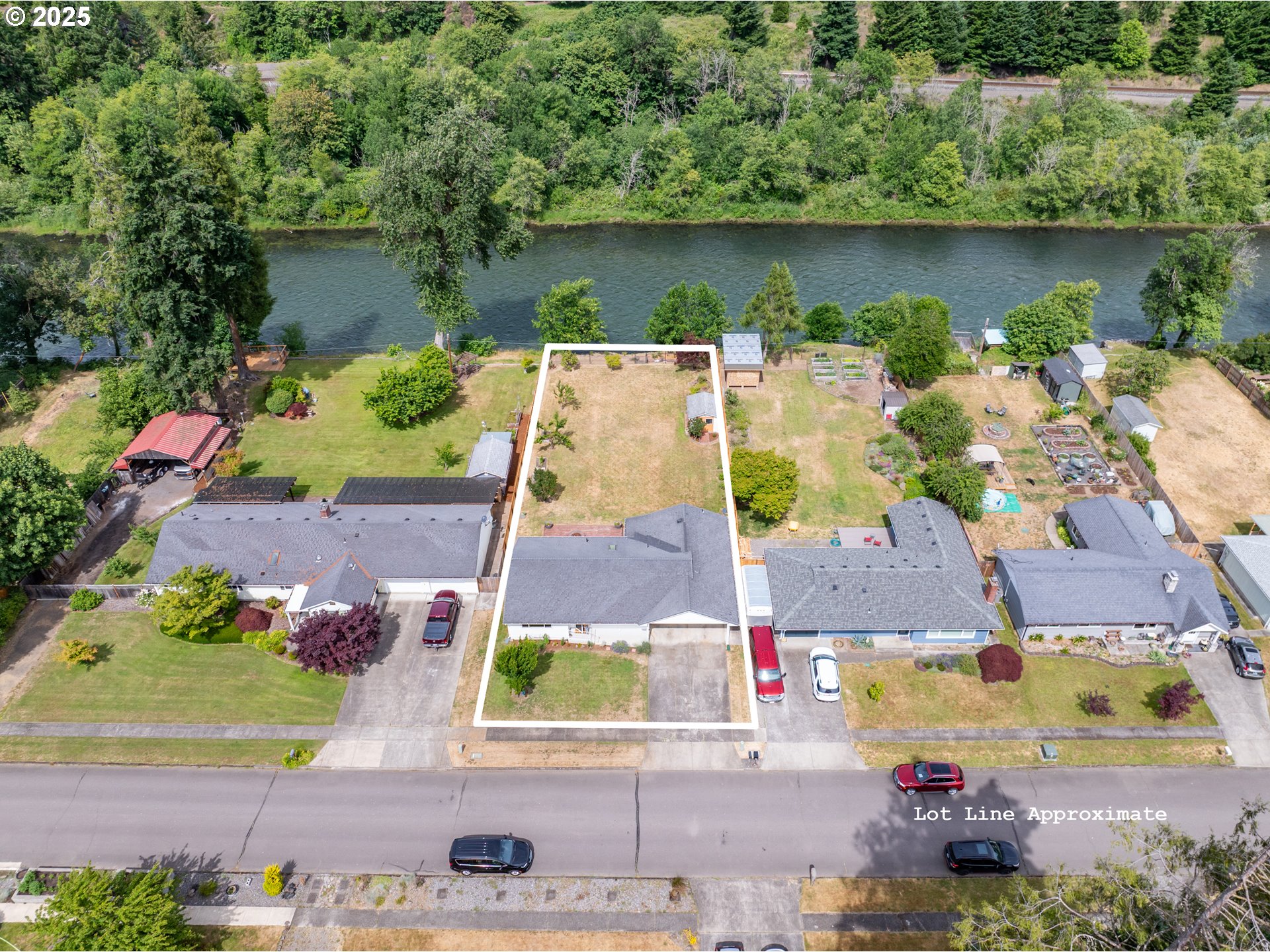 77073 Westridge AVE