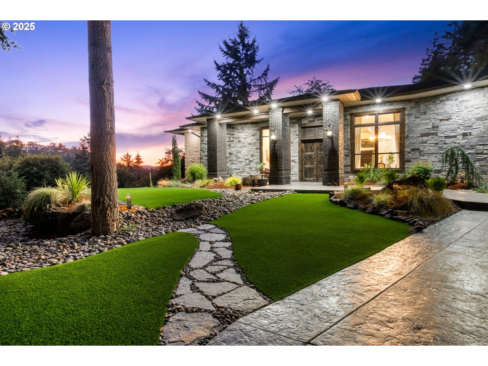 4005 CLOUDVIEW DR