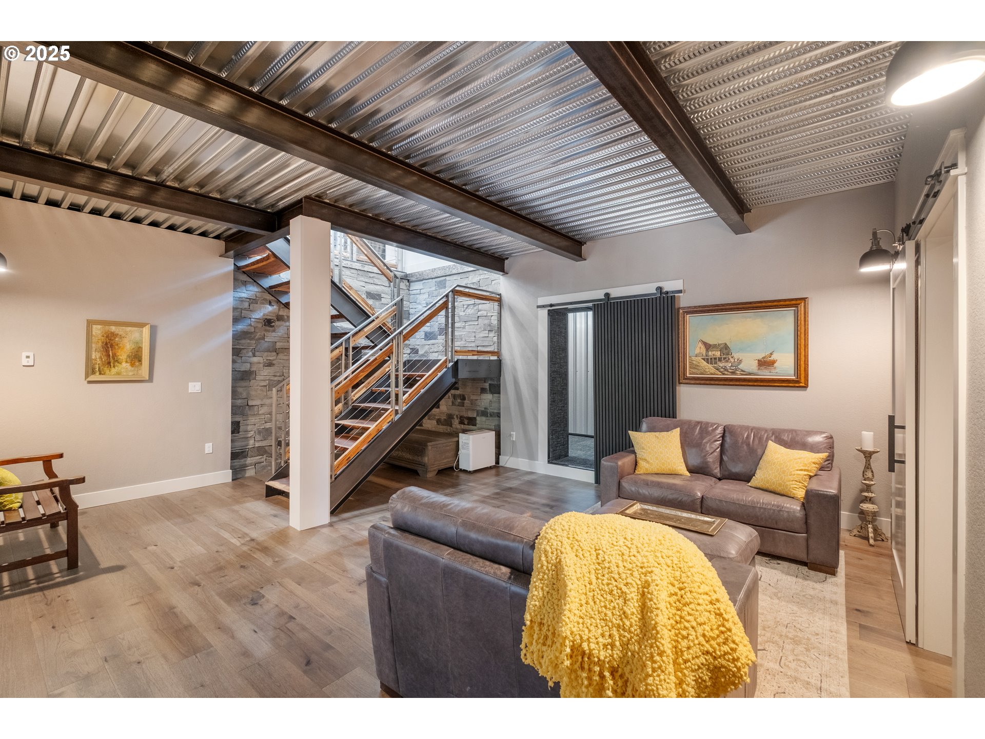 4005 CLOUDVIEW DR