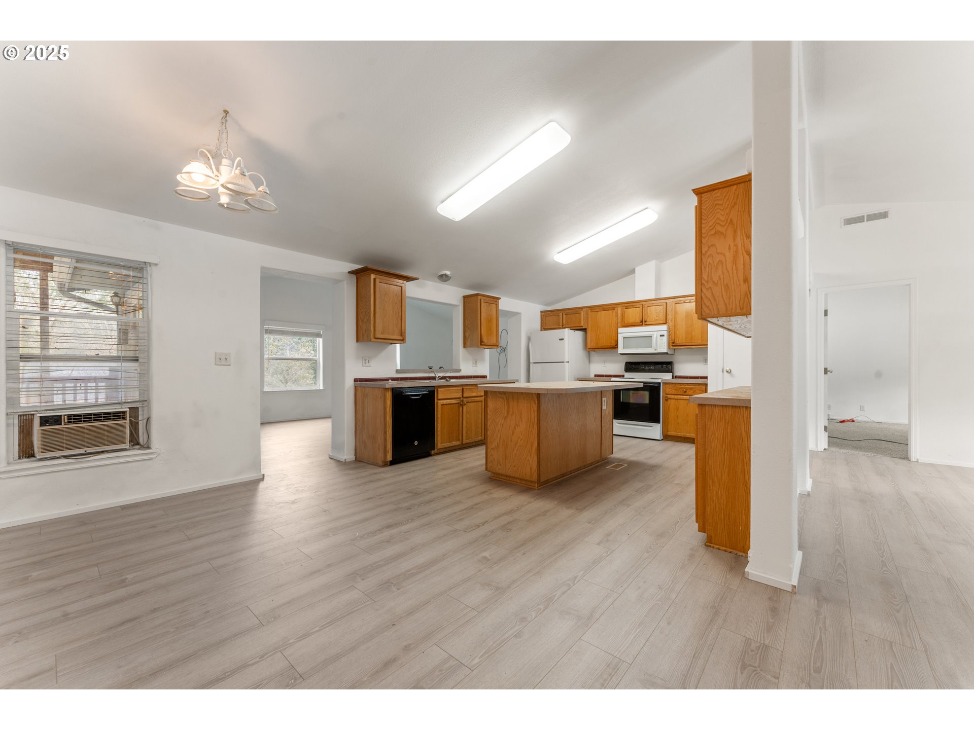 19990 SE SUMMERTIME DR