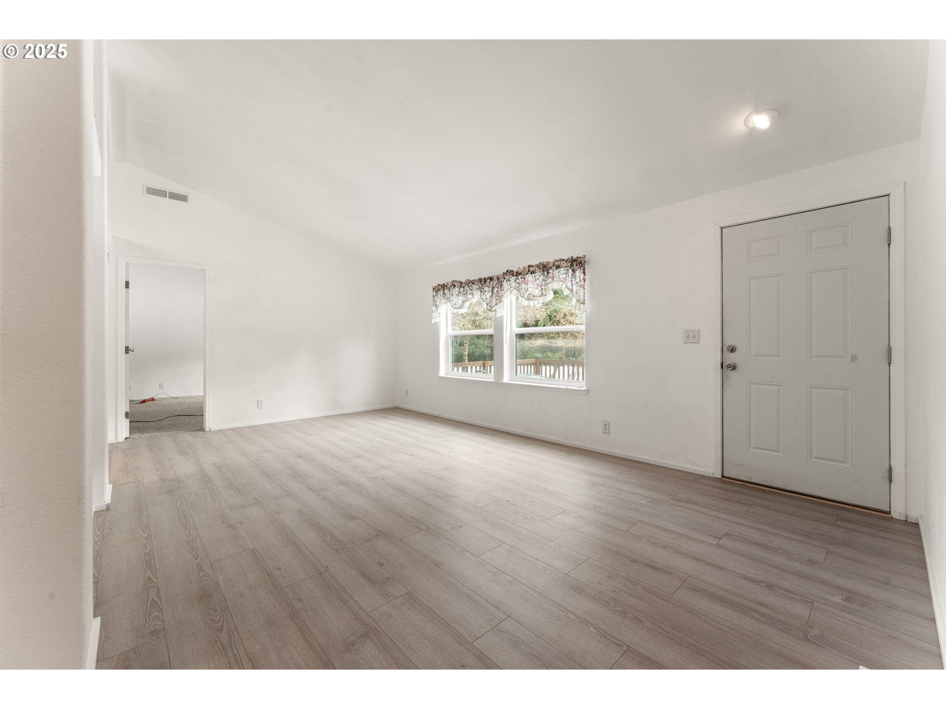 19990 SE SUMMERTIME DR