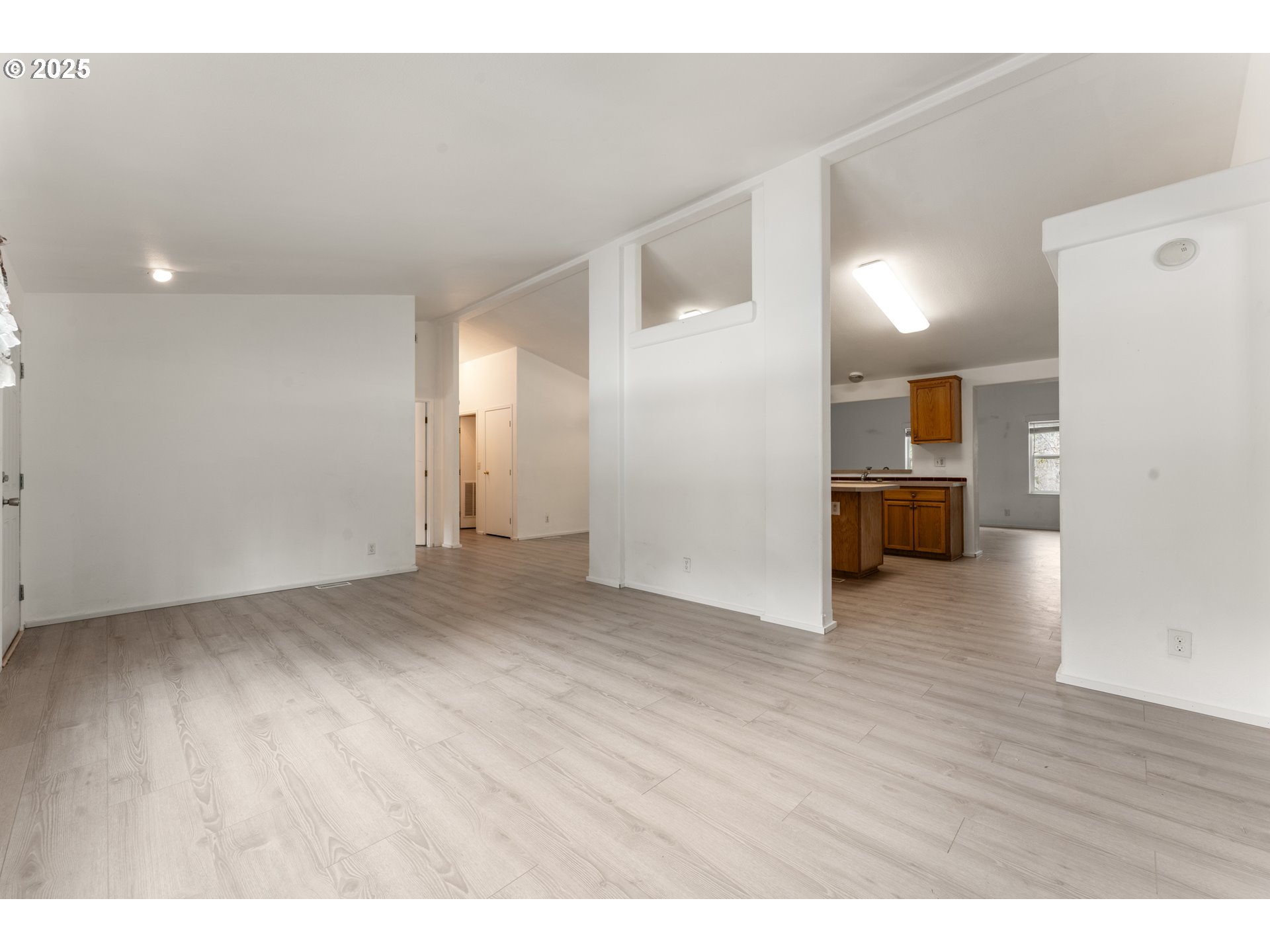 19990 SE SUMMERTIME DR