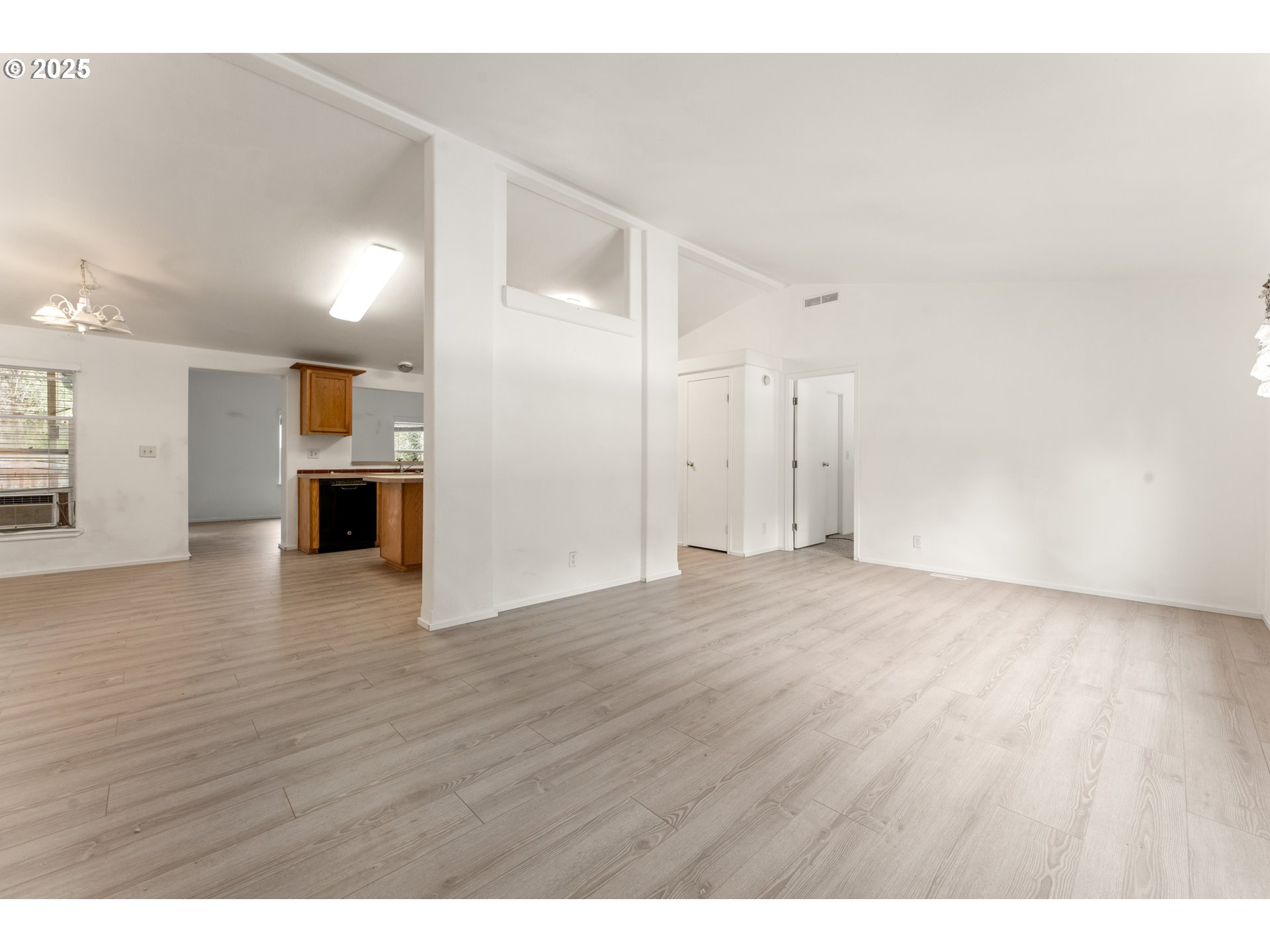 19990 SE SUMMERTIME DR