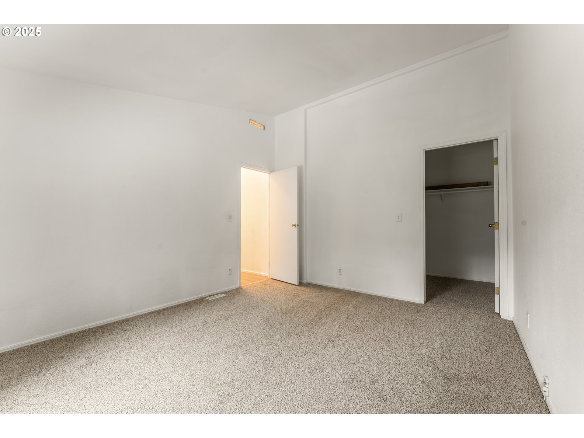 19990 SE SUMMERTIME DR