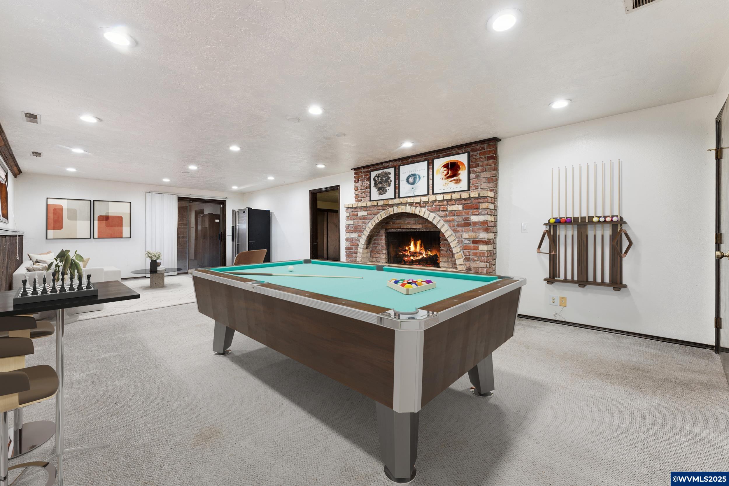 3387 Champlain Ct