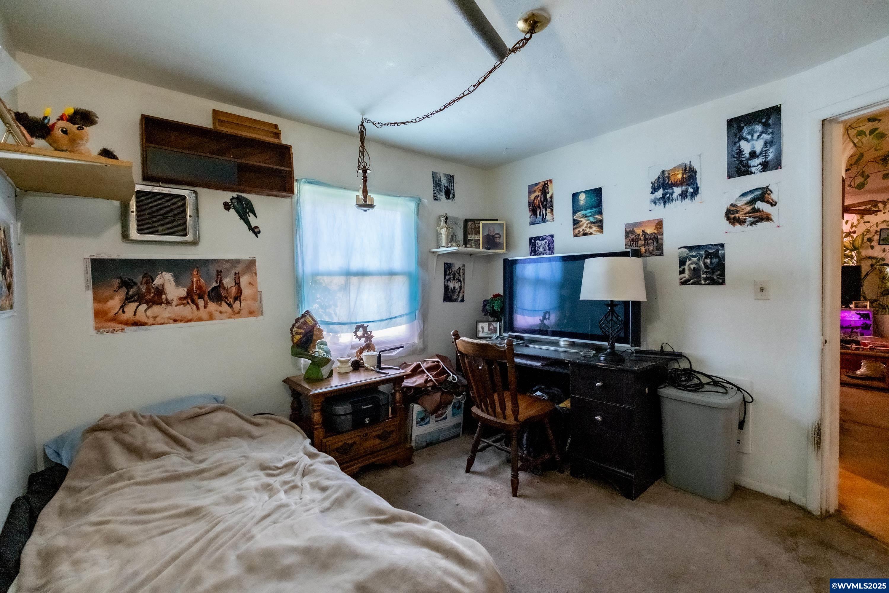 275 Kenwood Av