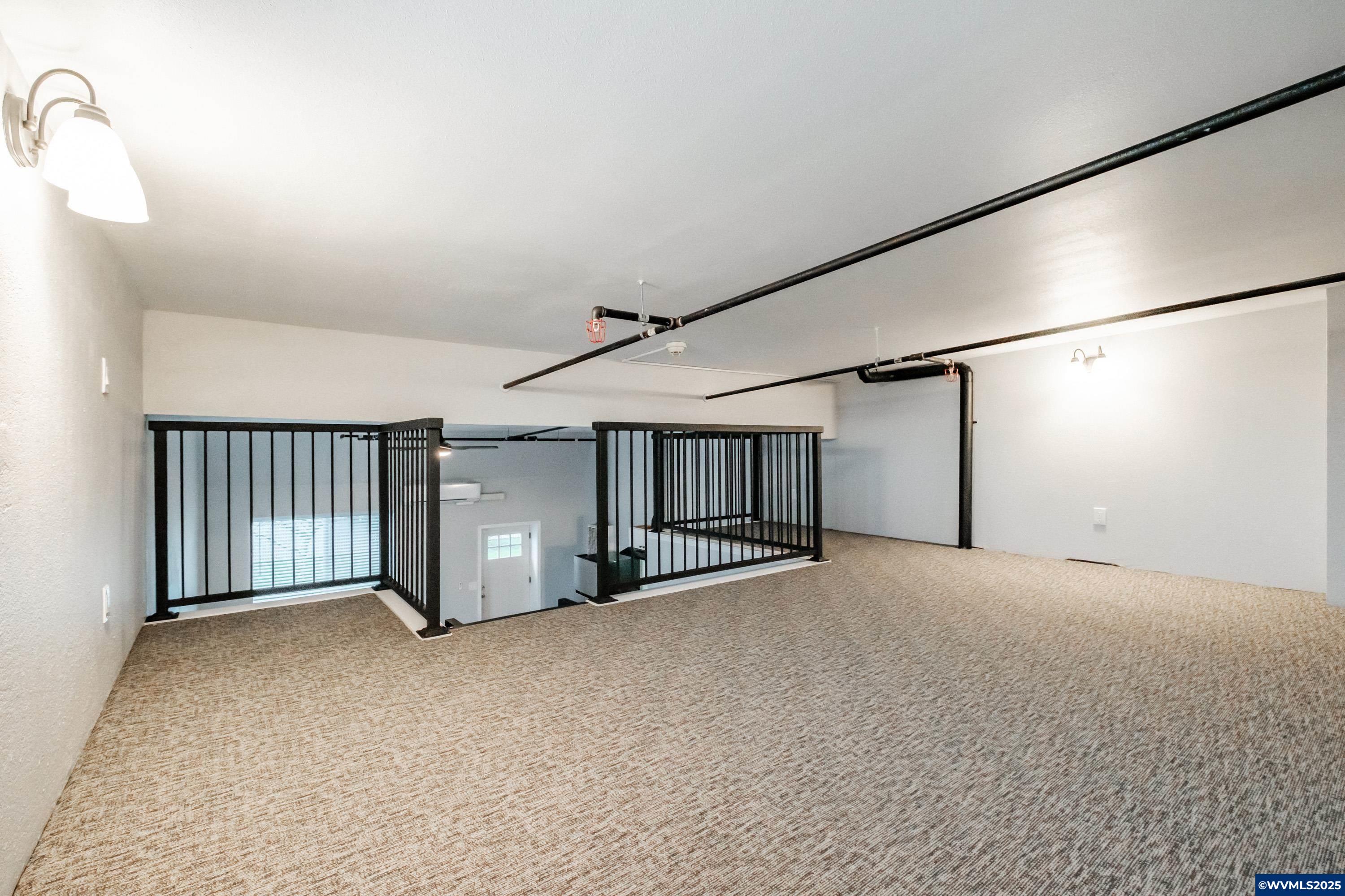 1127-1195 6th Av