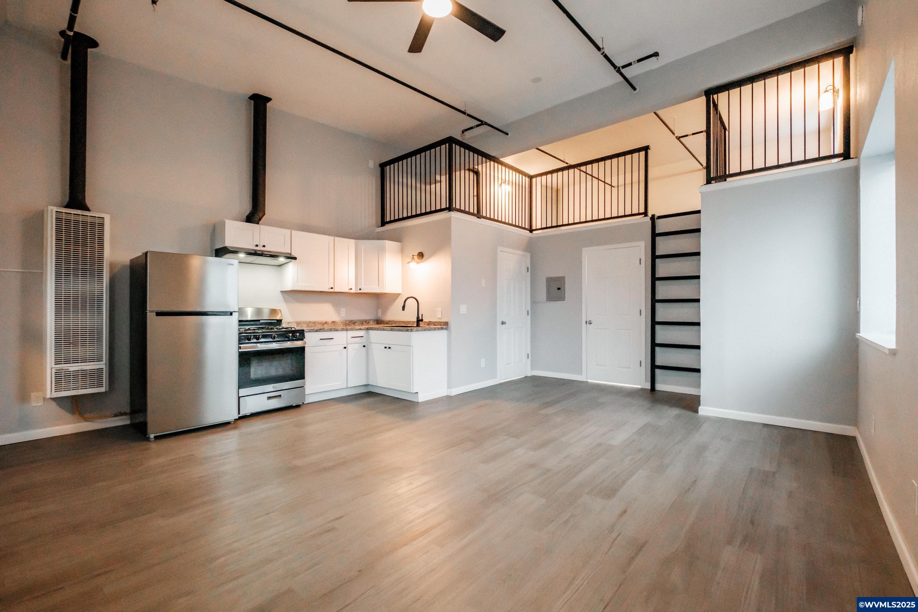 1127-1195 6th Av