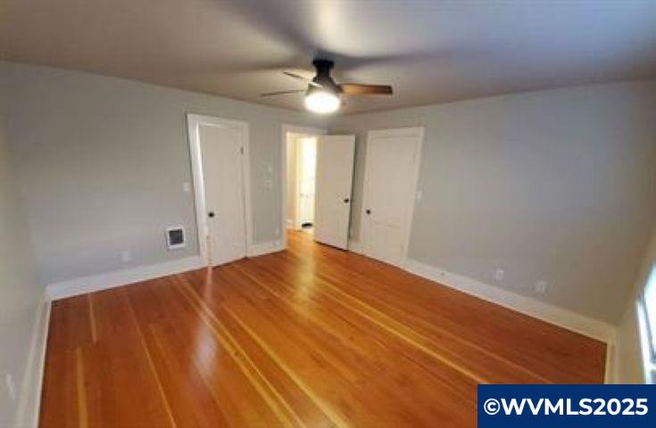 420 4th (-430 1/2) Av