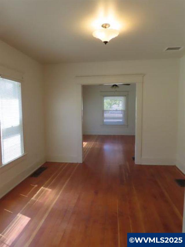 420 4th (-430 1/2) Av