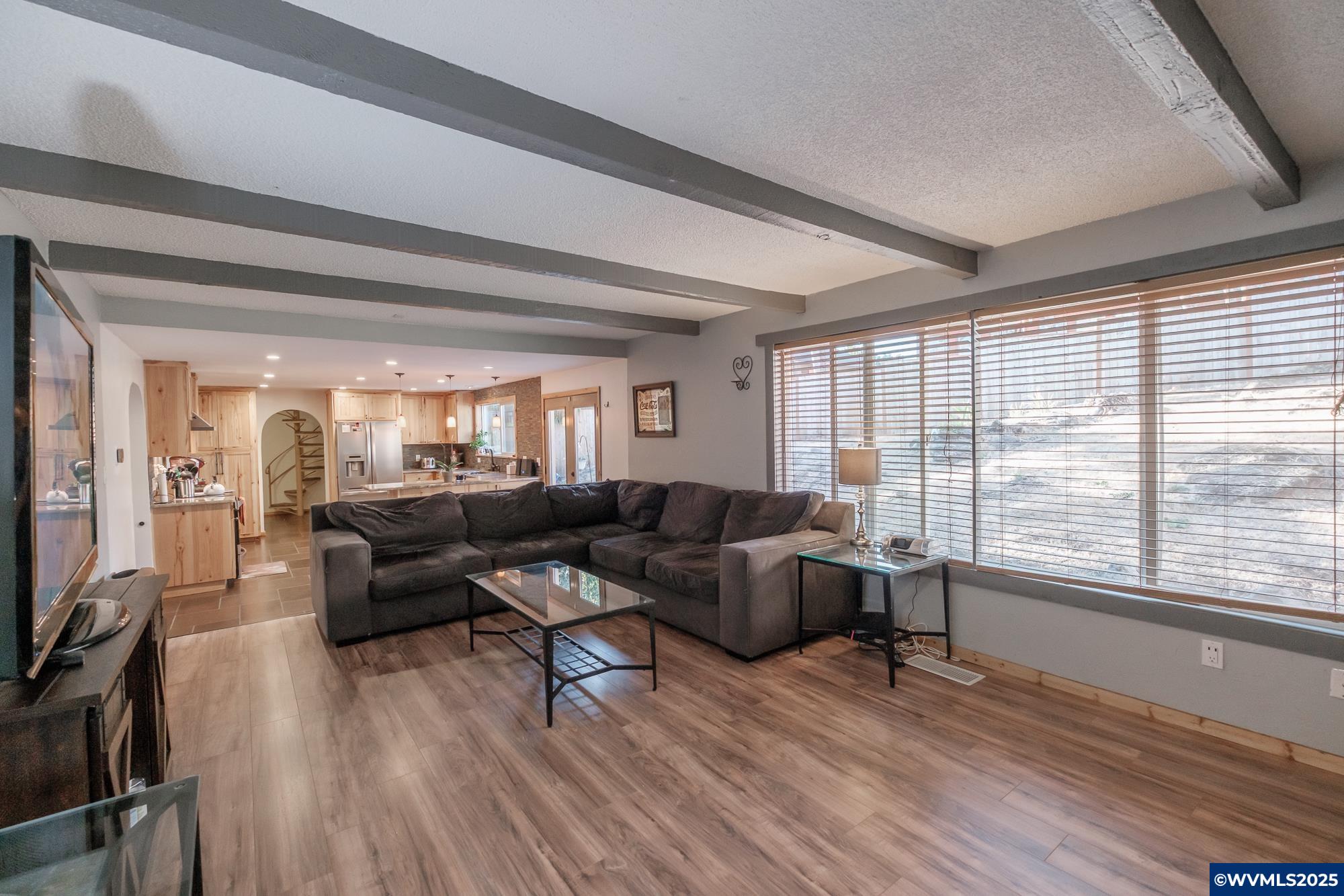 330 Patricia Dr
