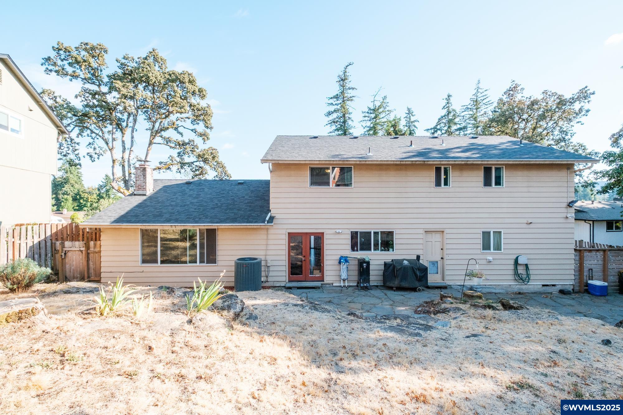 330 Patricia Dr