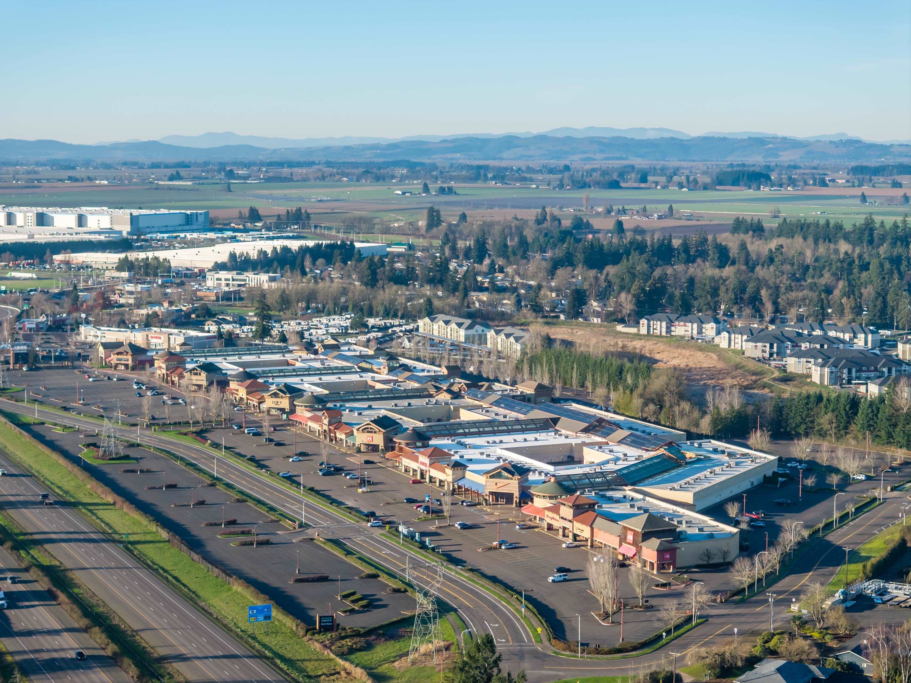 2299 Country Club Ter