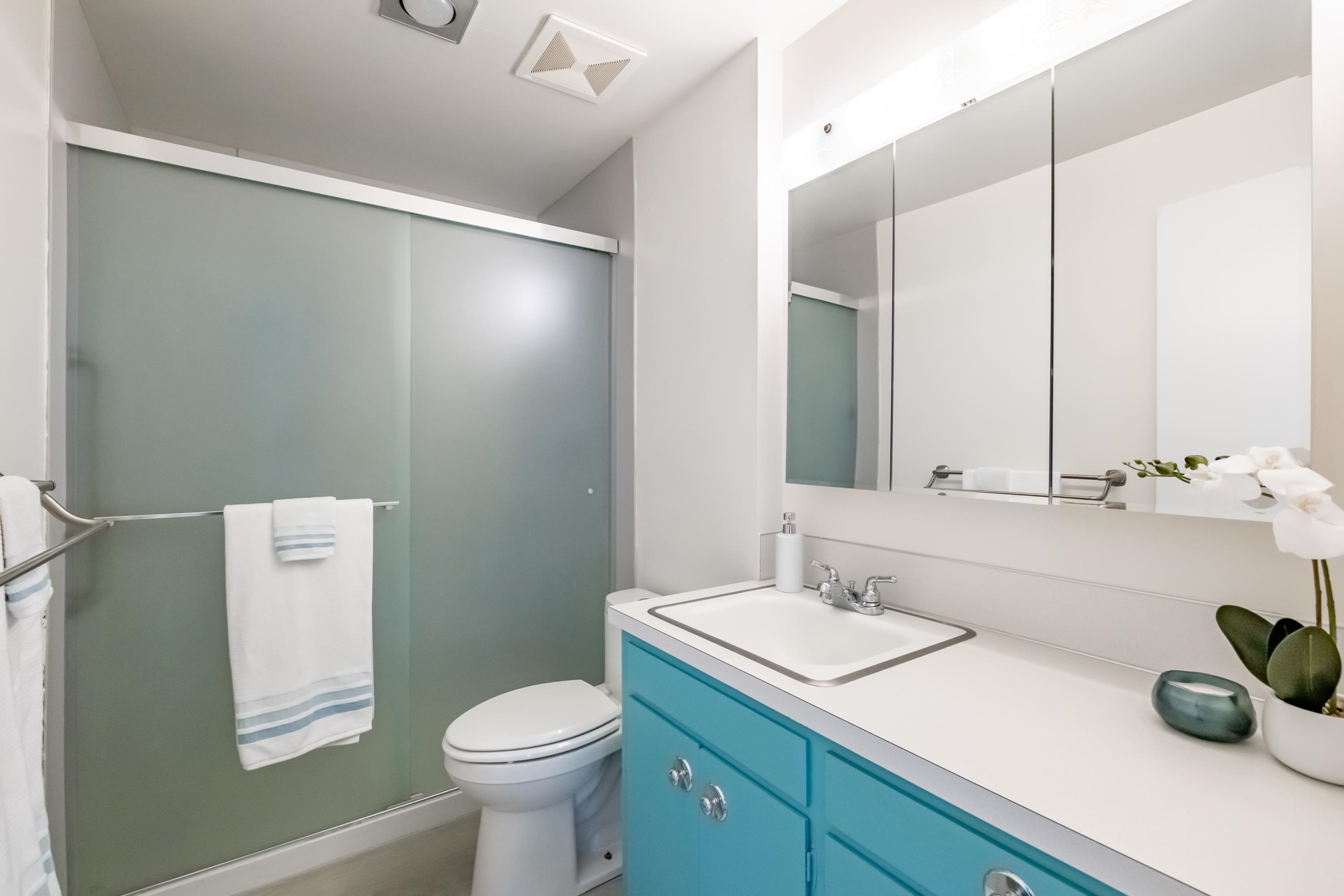 2299 Country Club Ter