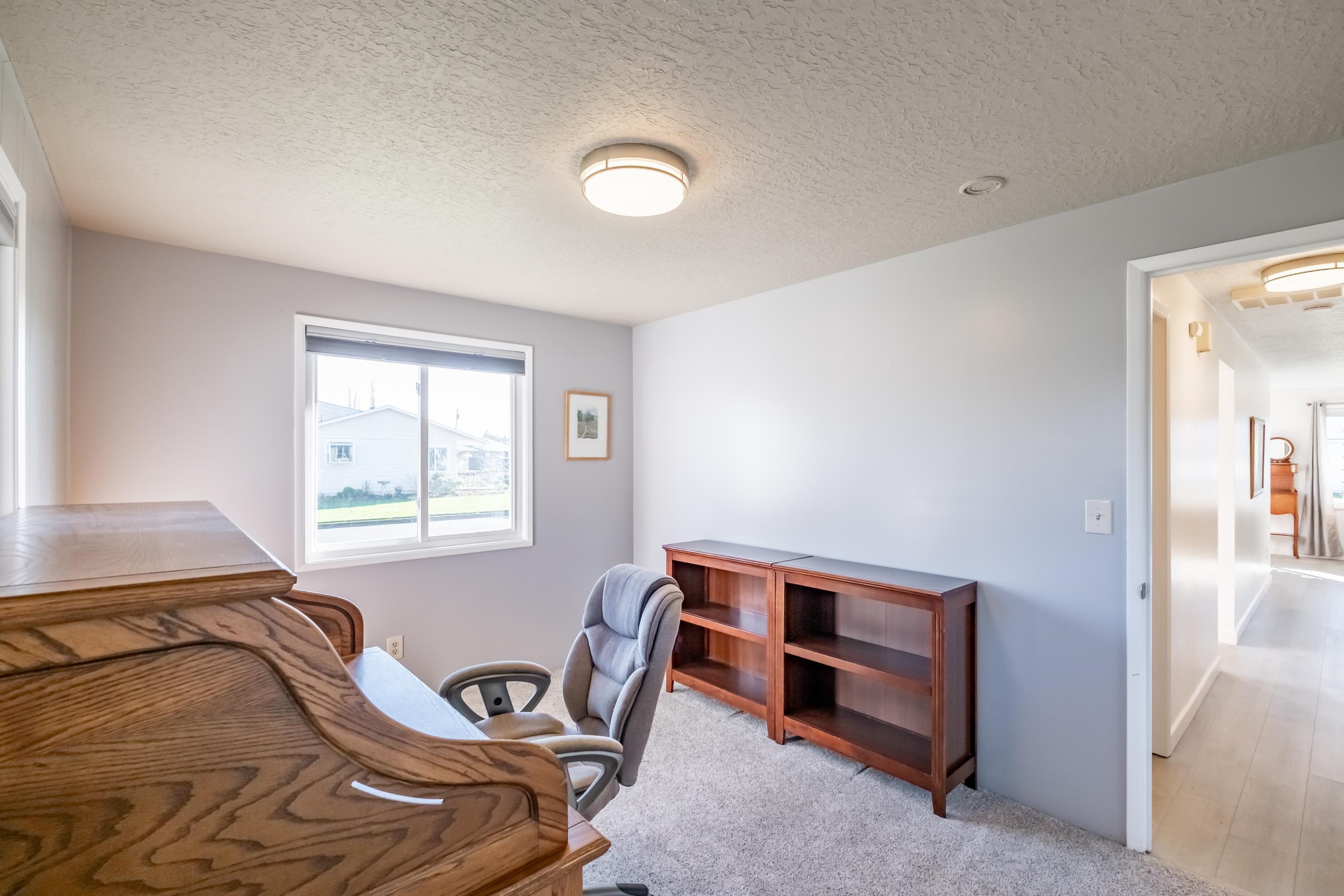 2299 Country Club Ter