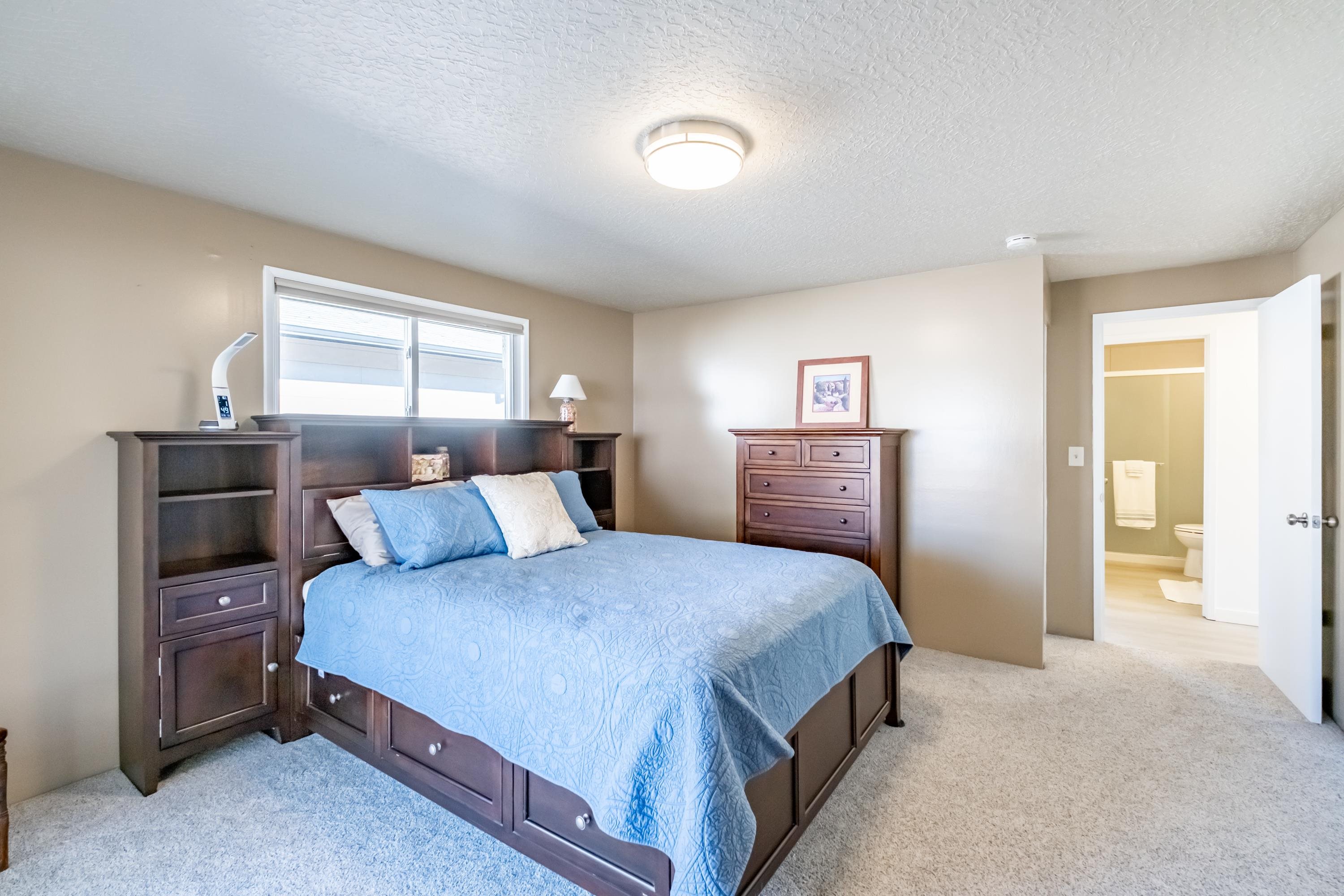 2299 Country Club Ter