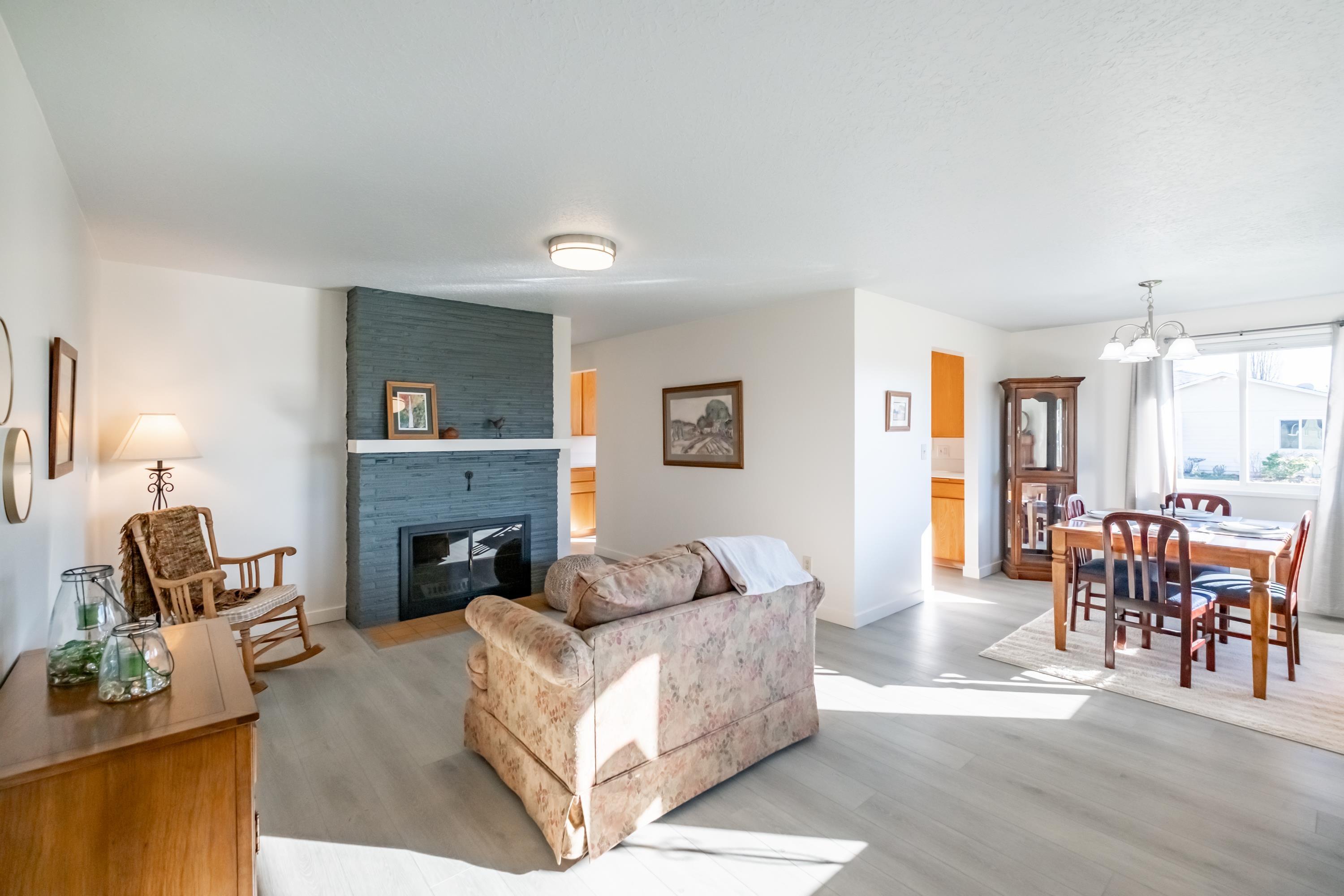 2299 Country Club Ter