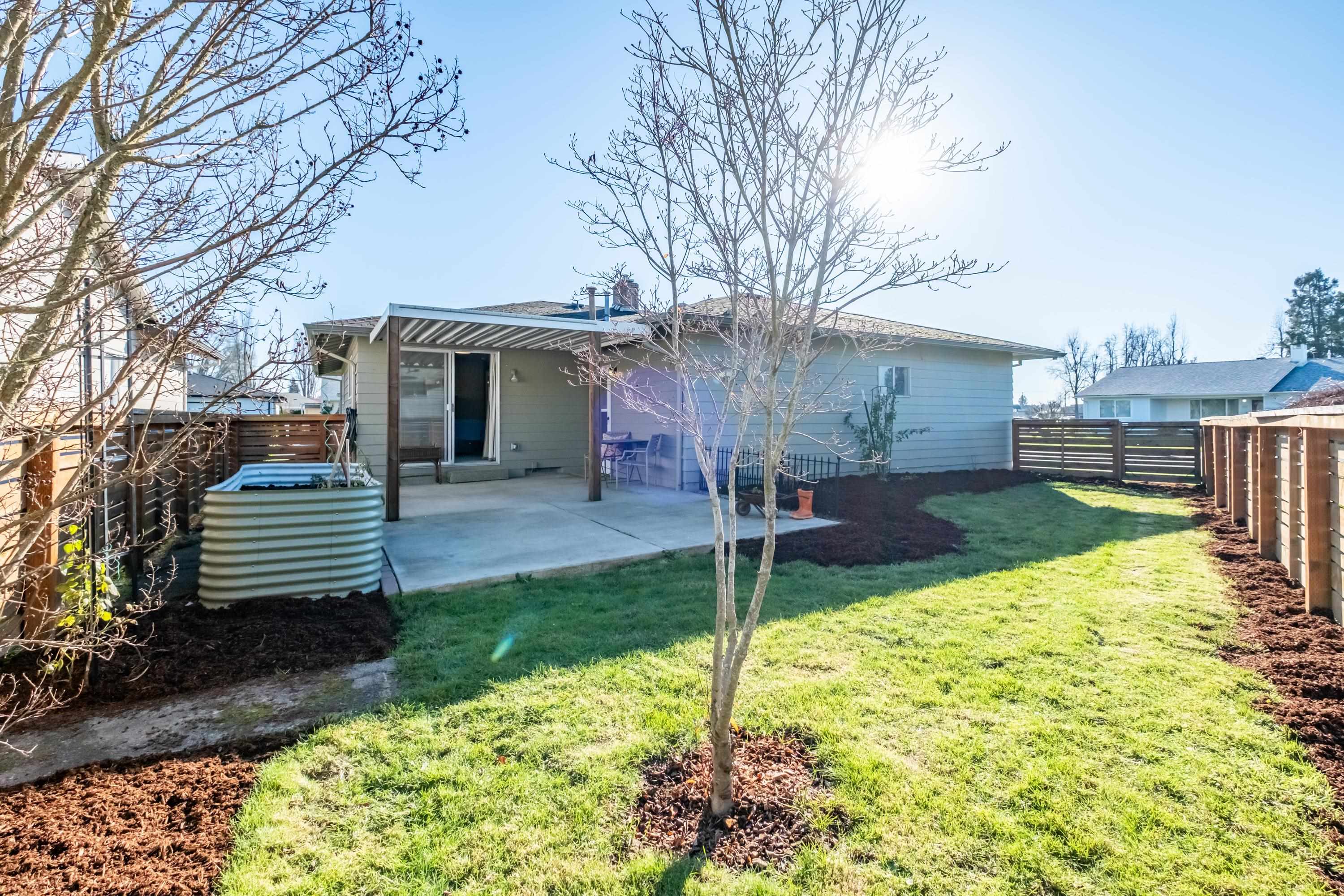 2299 Country Club Ter