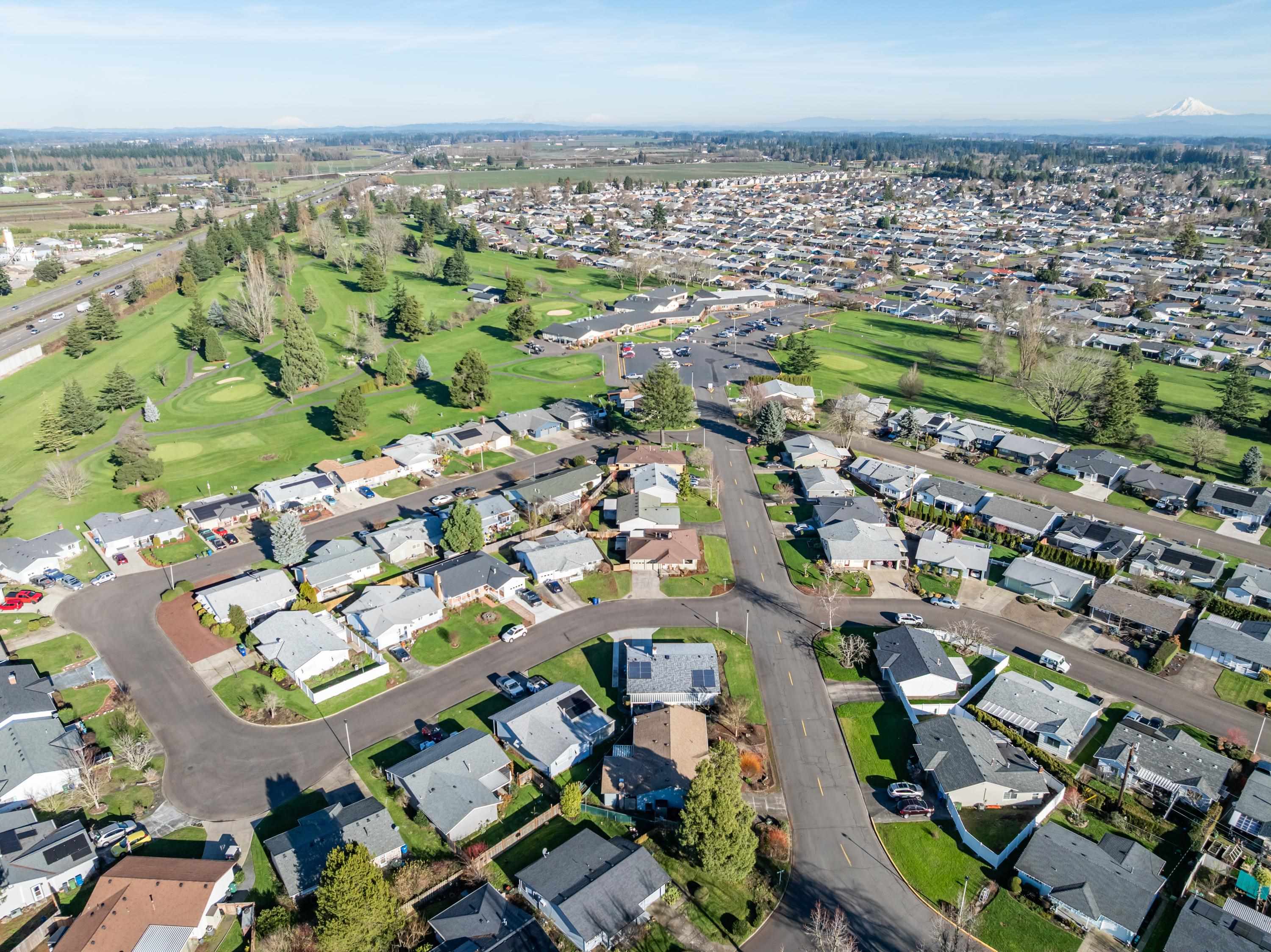 2299 Country Club Ter