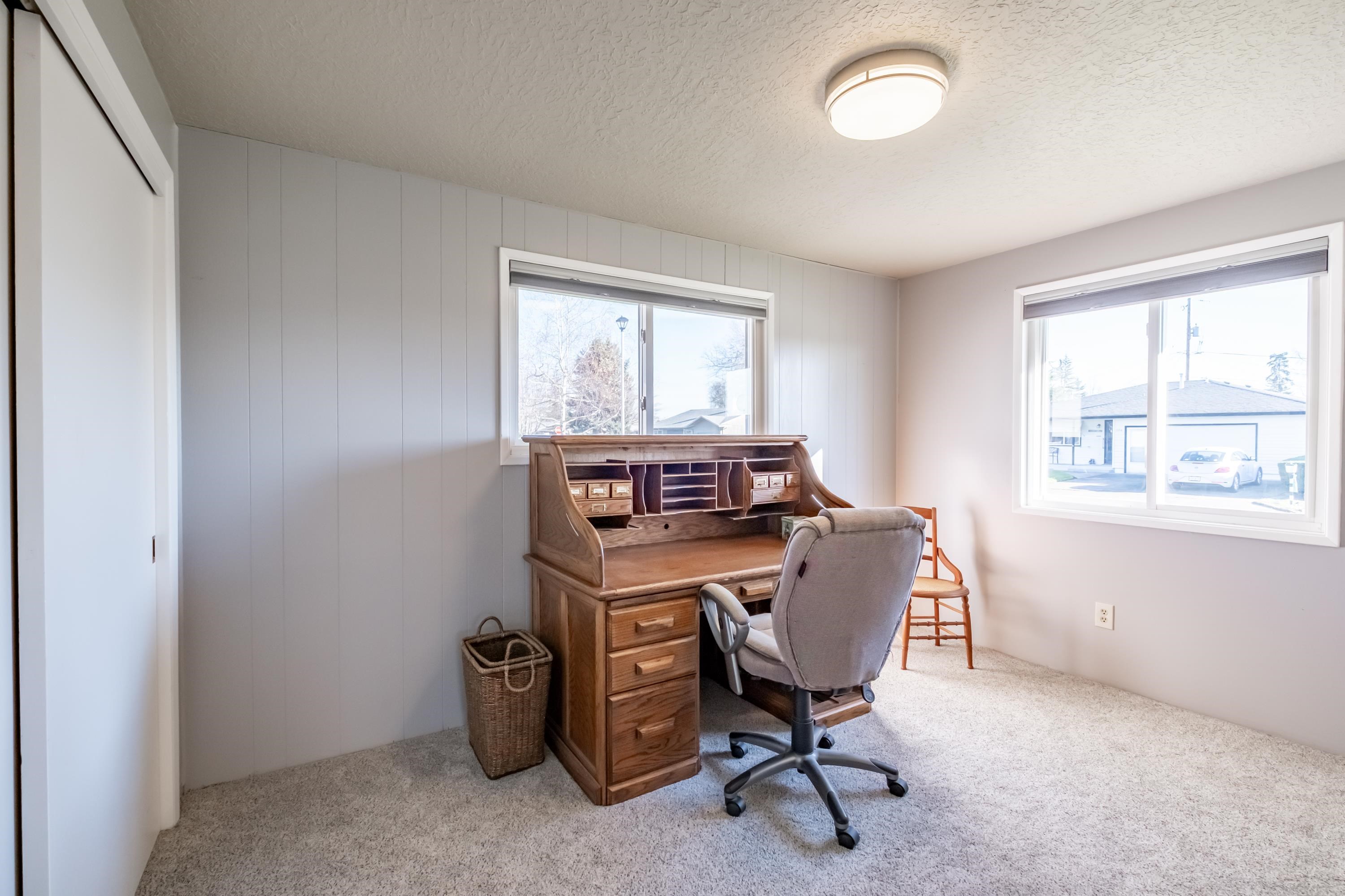 2299 Country Club Ter