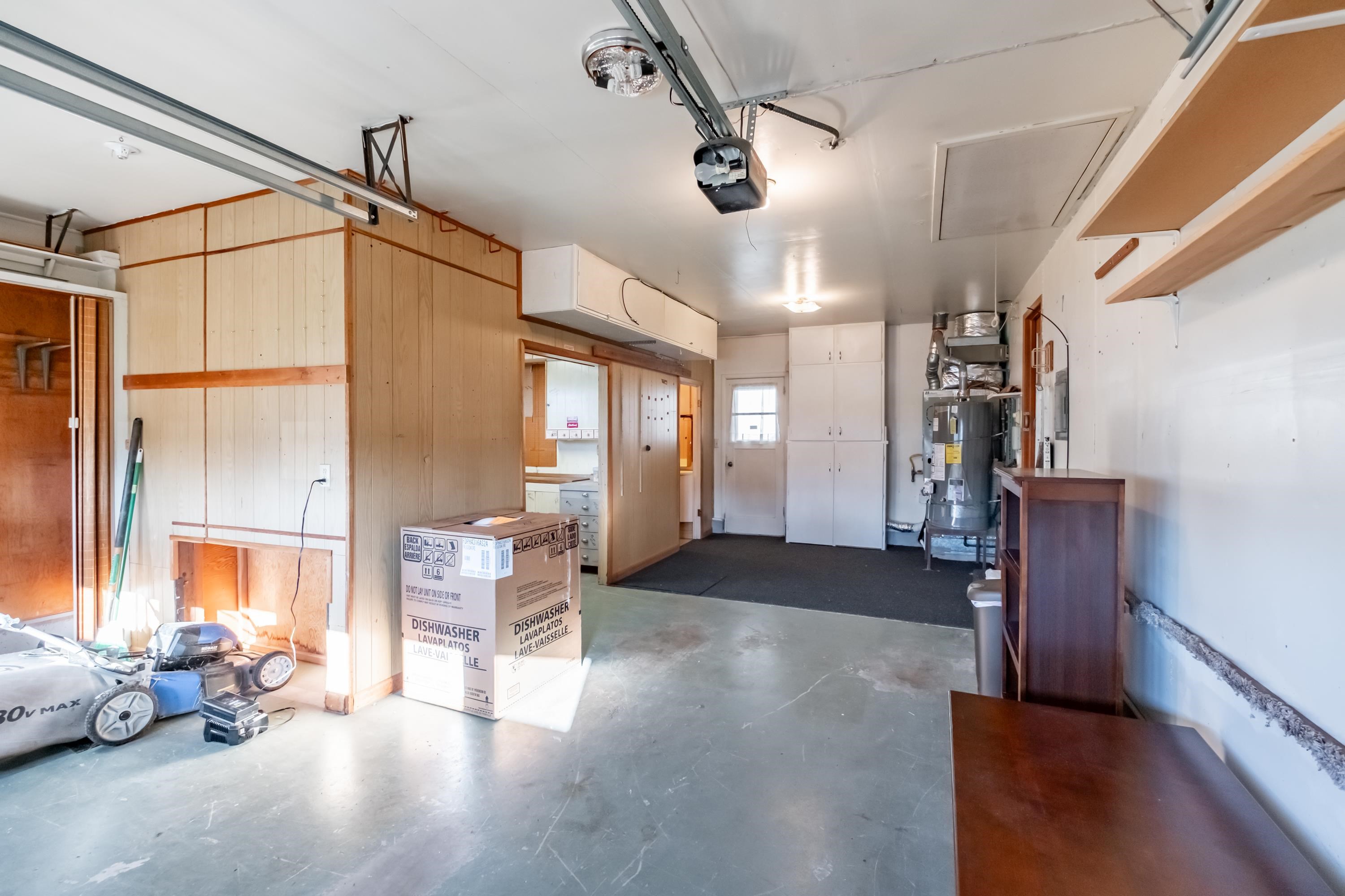 2299 Country Club Ter