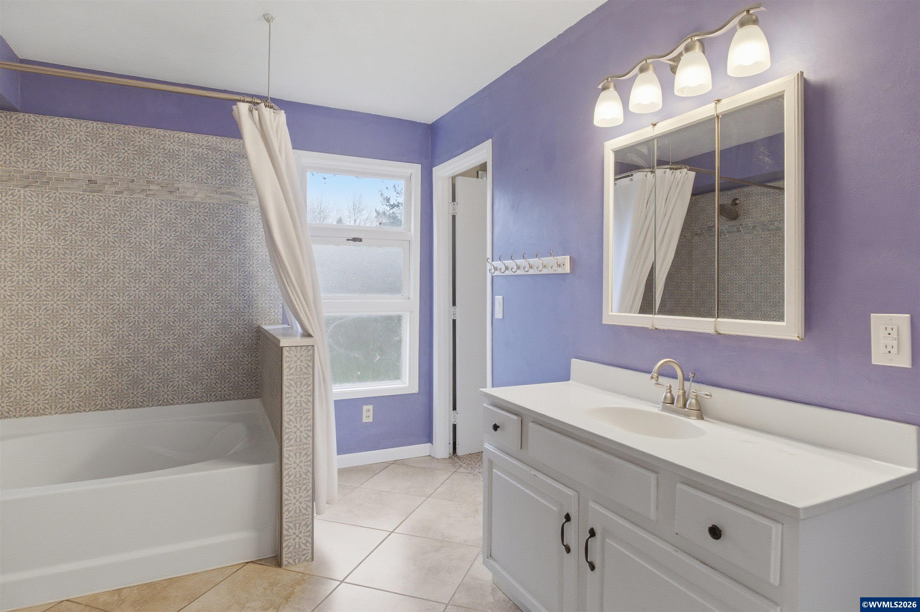 1115 NW Green Acres Lp