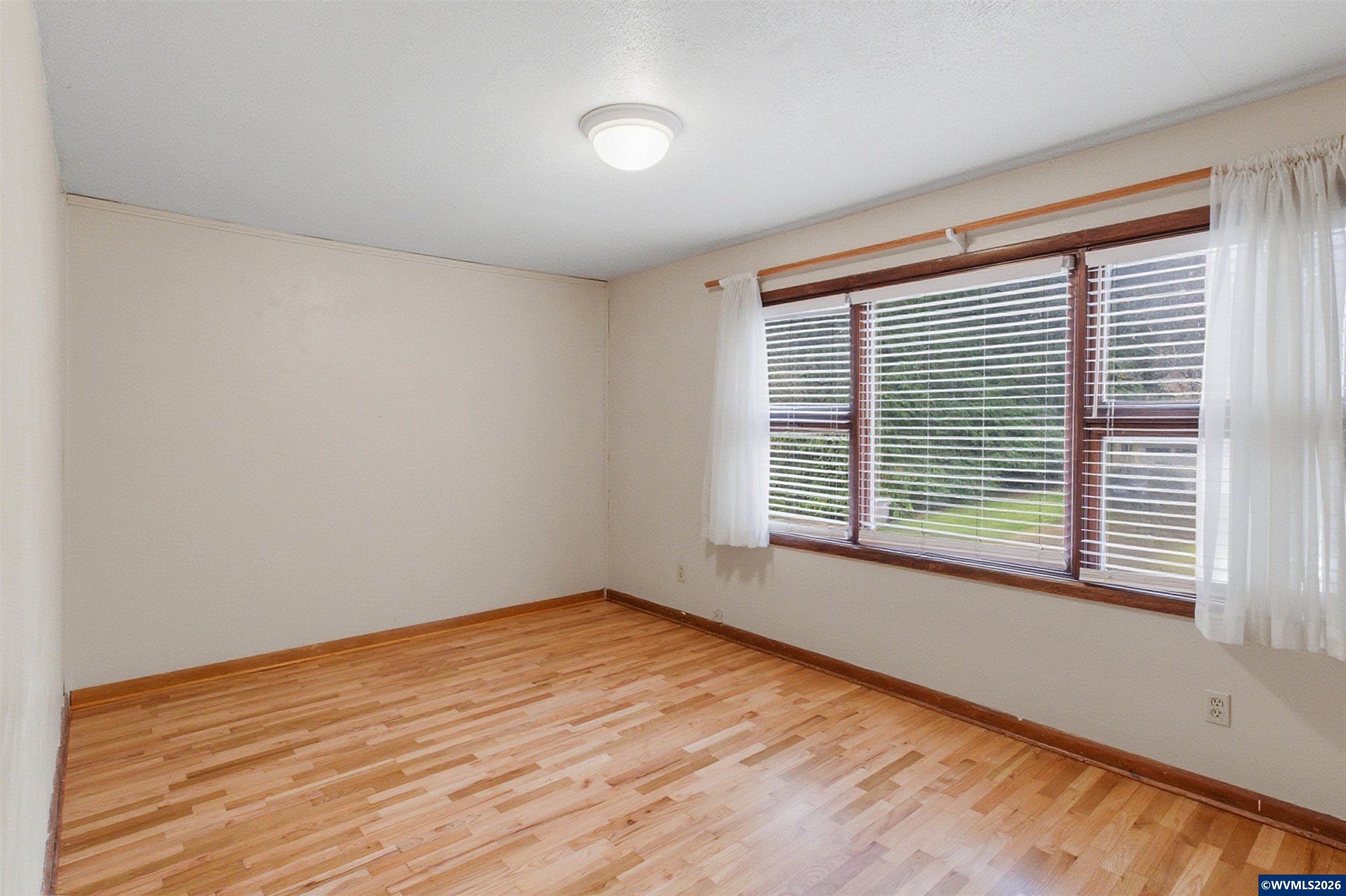 1115 NW Green Acres Lp