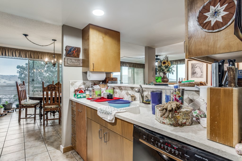1012 Guadalupe St 5