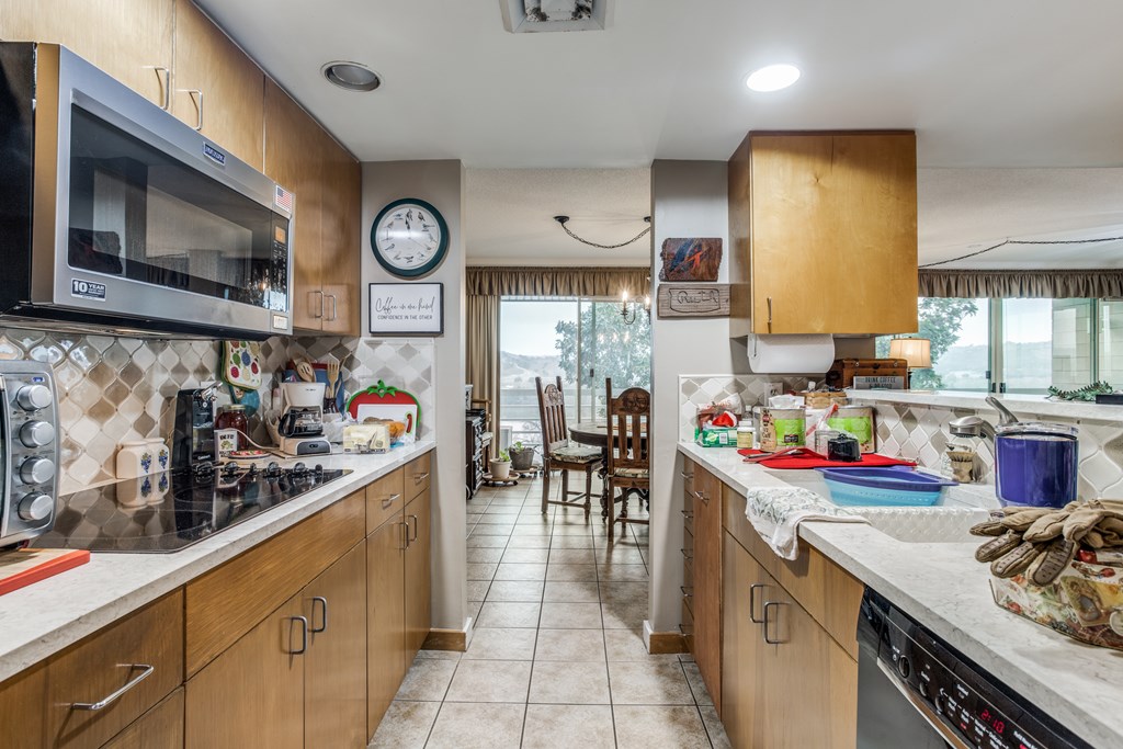 1012 Guadalupe St 5