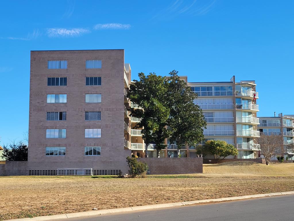 1012 Guadalupe St 5
