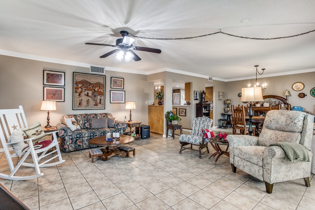 1012 Guadalupe St 5