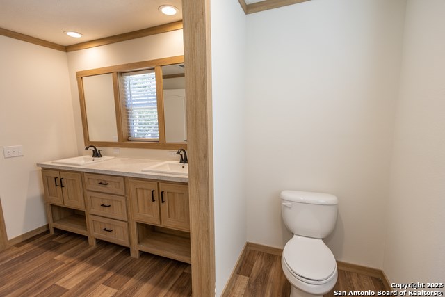 1555 Enchanted River Dr 73
