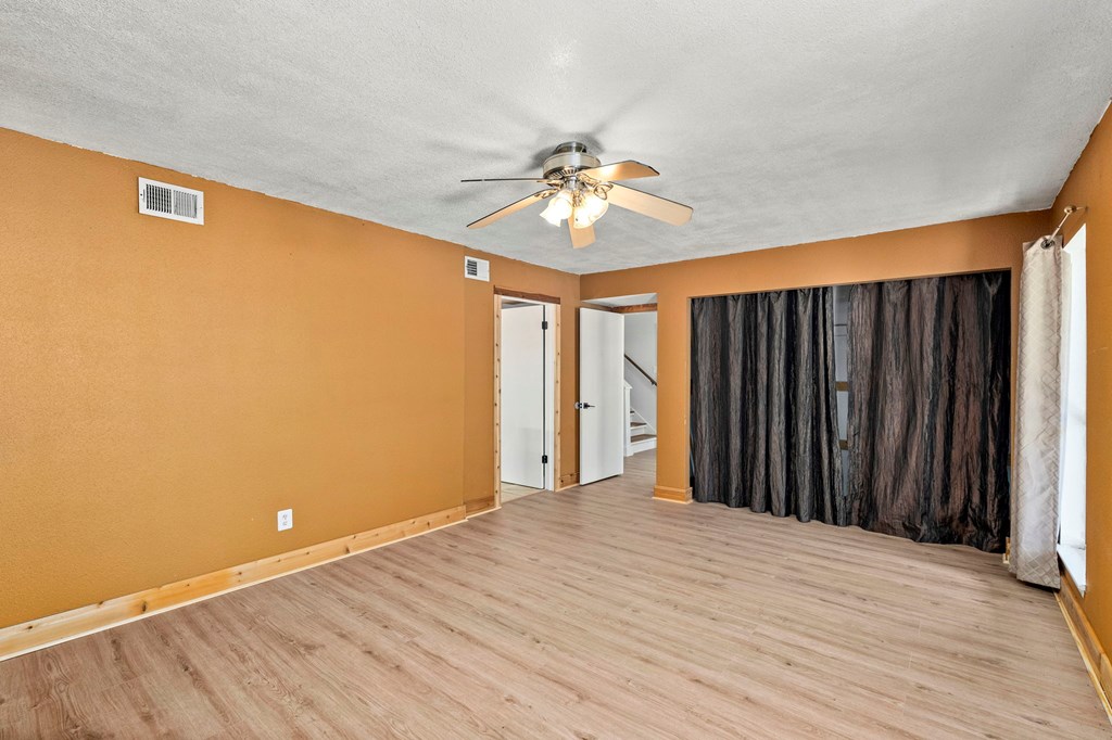 146 Ten West Dr 17