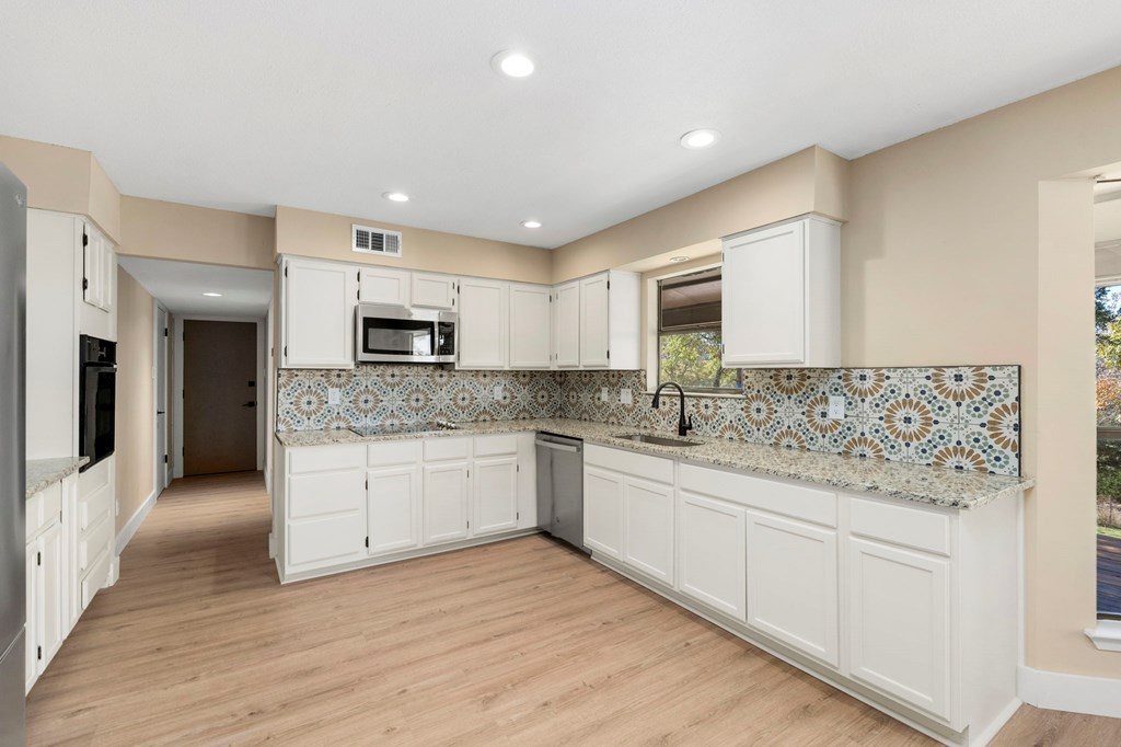 146 Ten West Dr 17