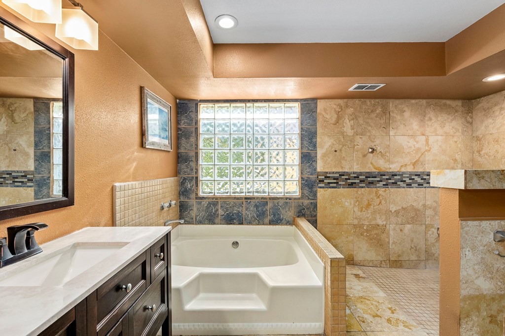146 Ten West Dr 17