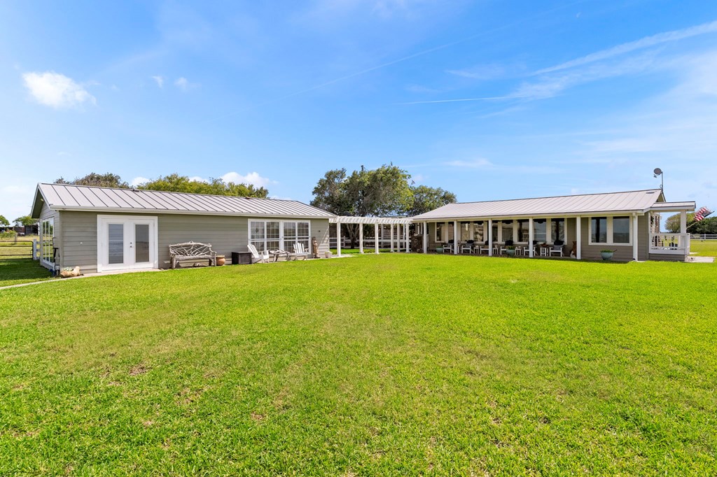 620 Egery Island Rd 1