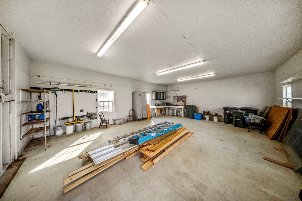 620 Egery Island Rd 1