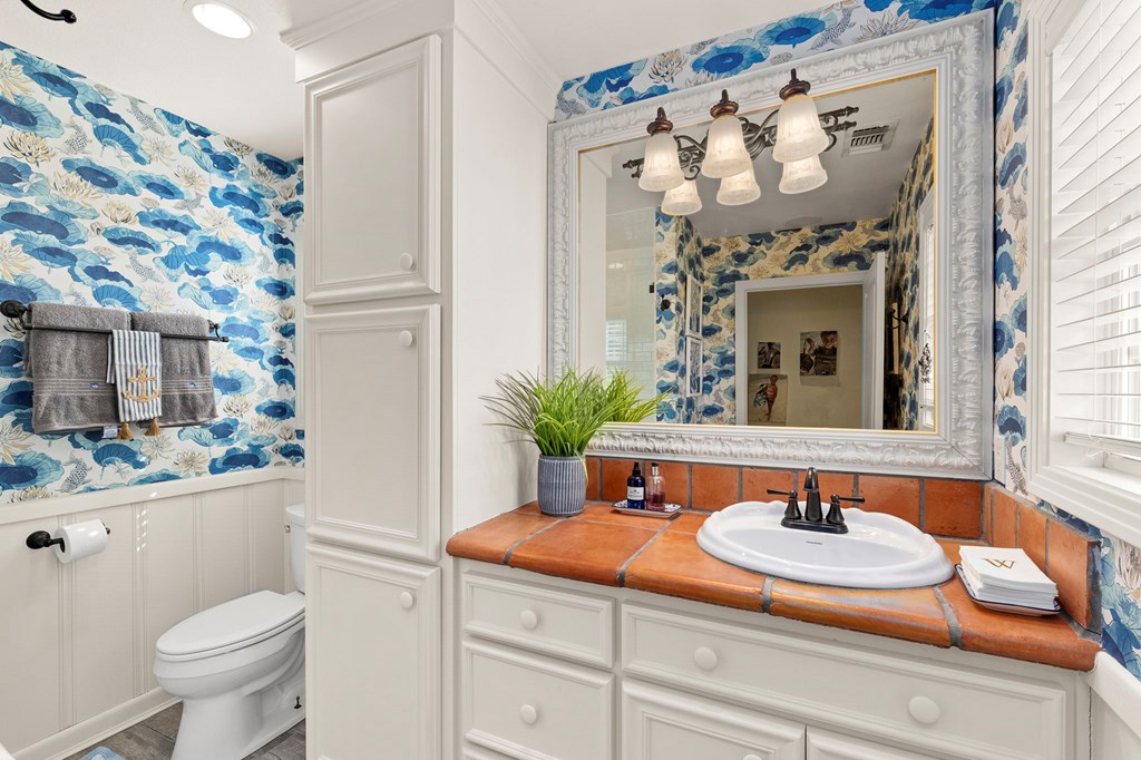 620 Egery Island Rd 1