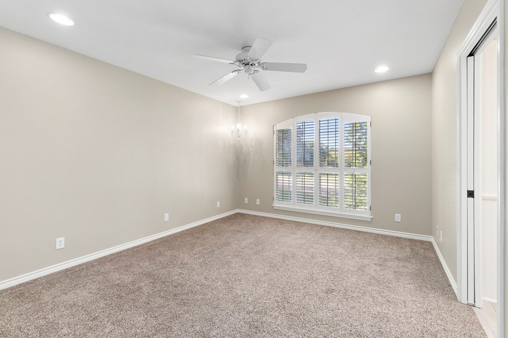 1031 Bluebell Rd 1,2&1