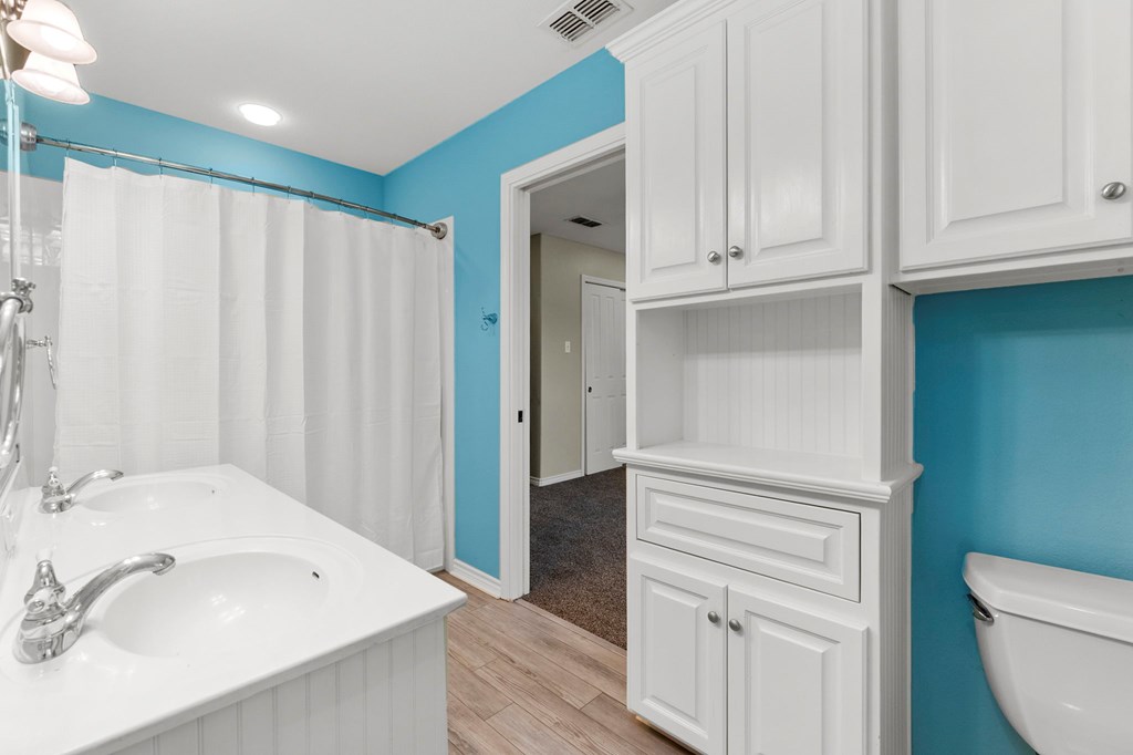 1031 Bluebell Rd 1,2&1