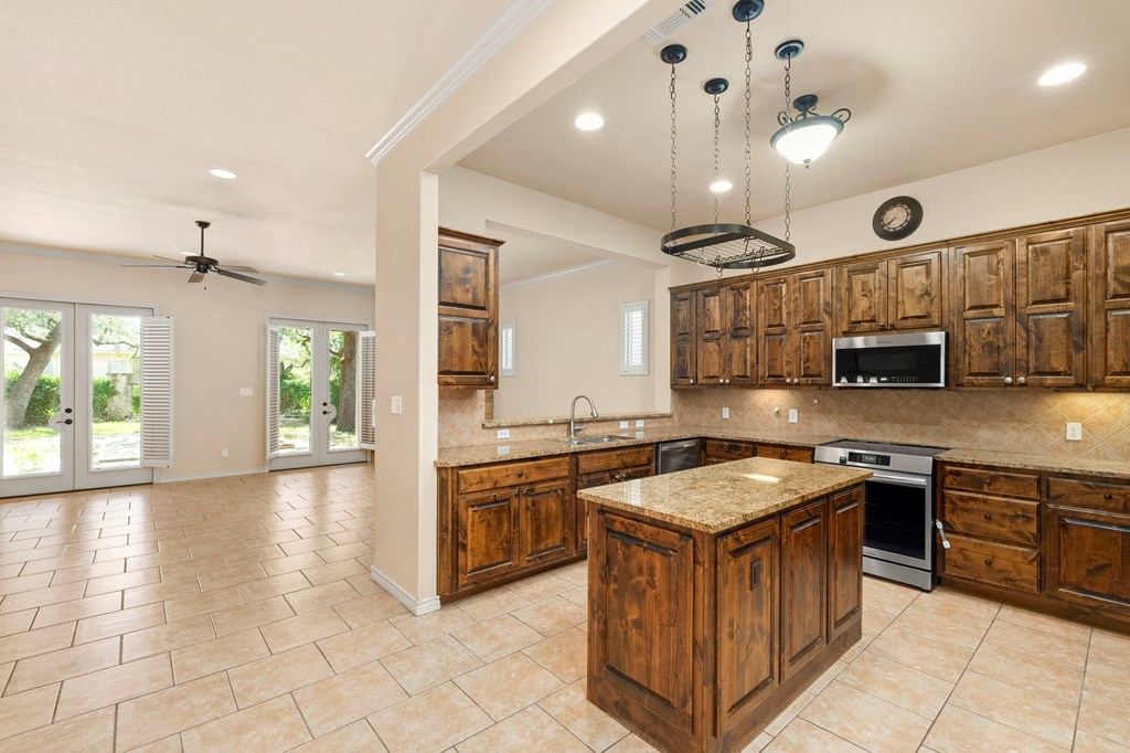 2789 Indian Wells Dr 17