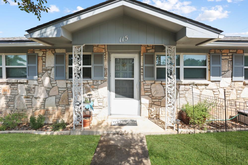 115 Village Dr 15
