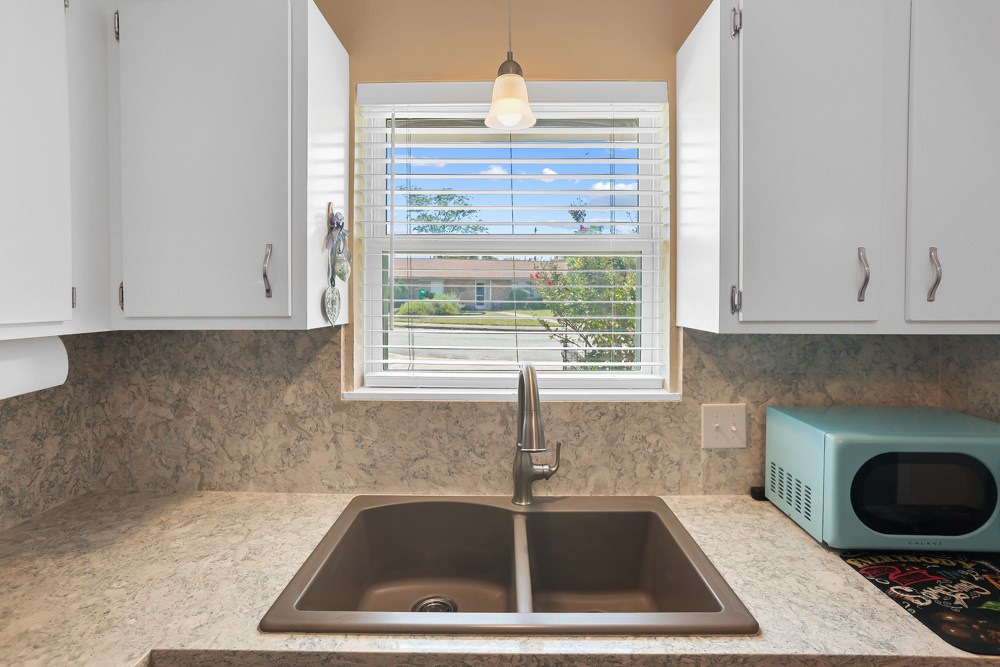 115 Village Dr 15