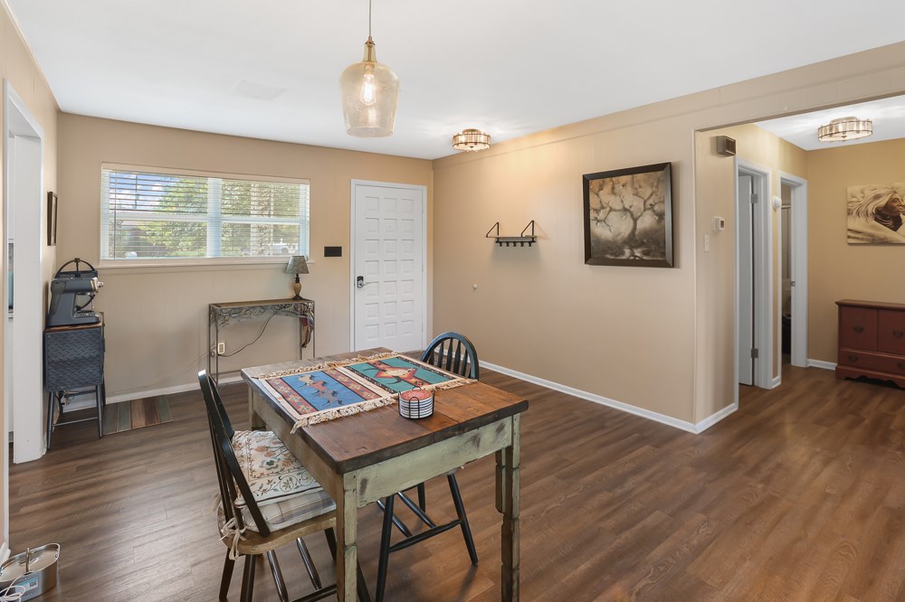 115 Village Dr 15