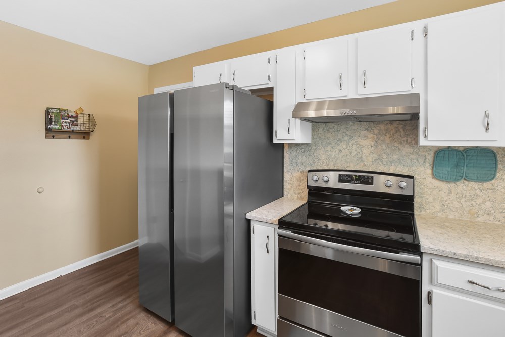 115 Village Dr 15