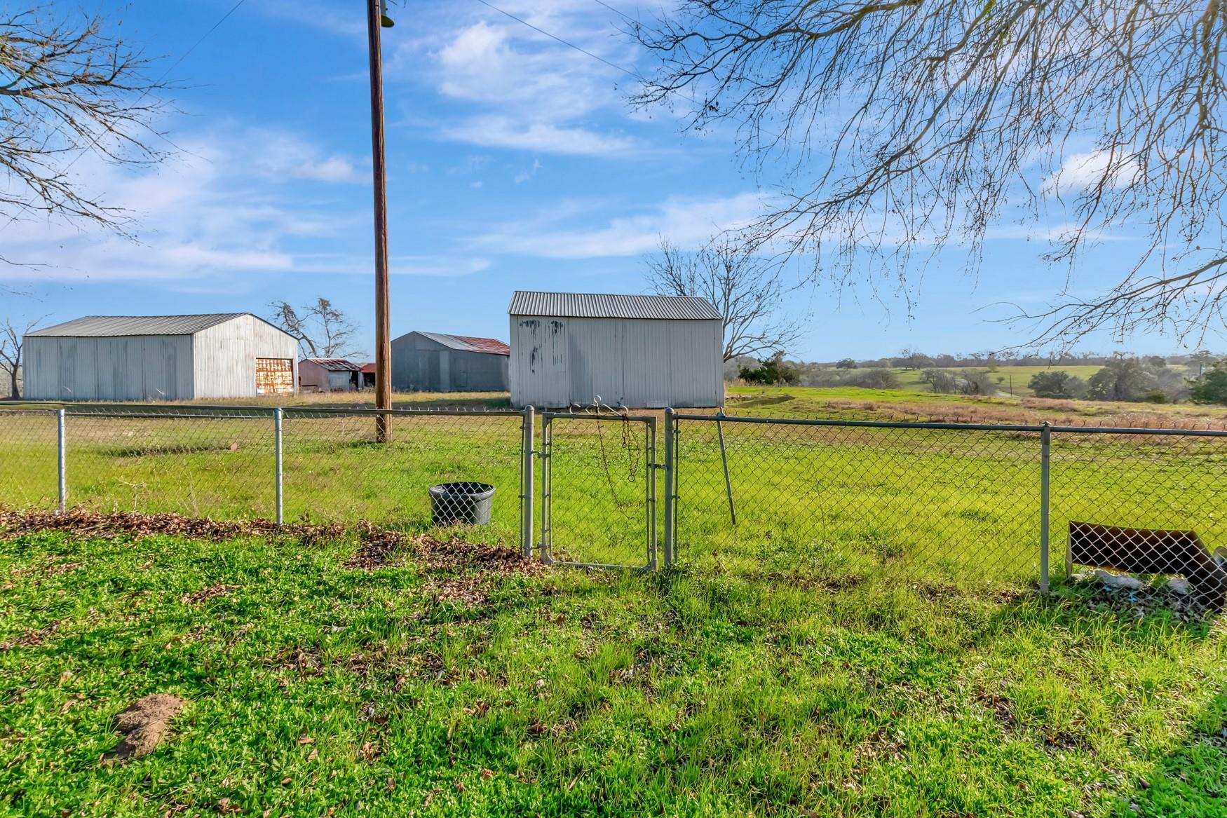 10957 N Us Highway 77