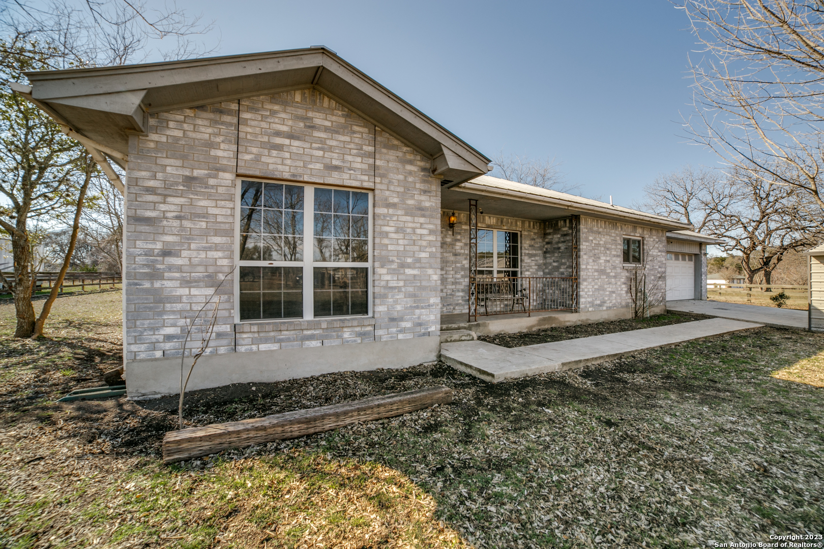 302 SAN JULIAN CREEK RD