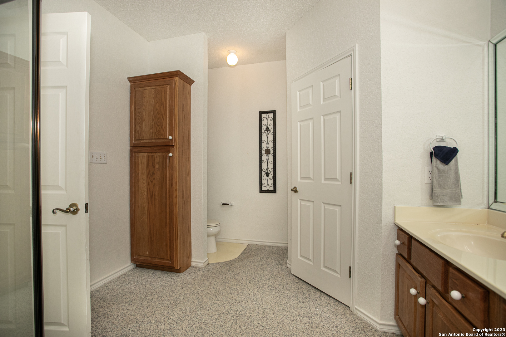 302 SAN JULIAN CREEK RD