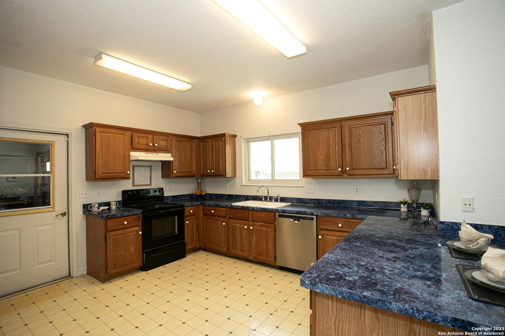 302 SAN JULIAN CREEK RD